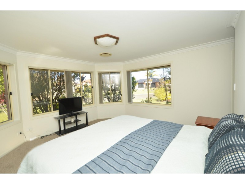 2 Barellan Avenue, Yamba NSW 2464