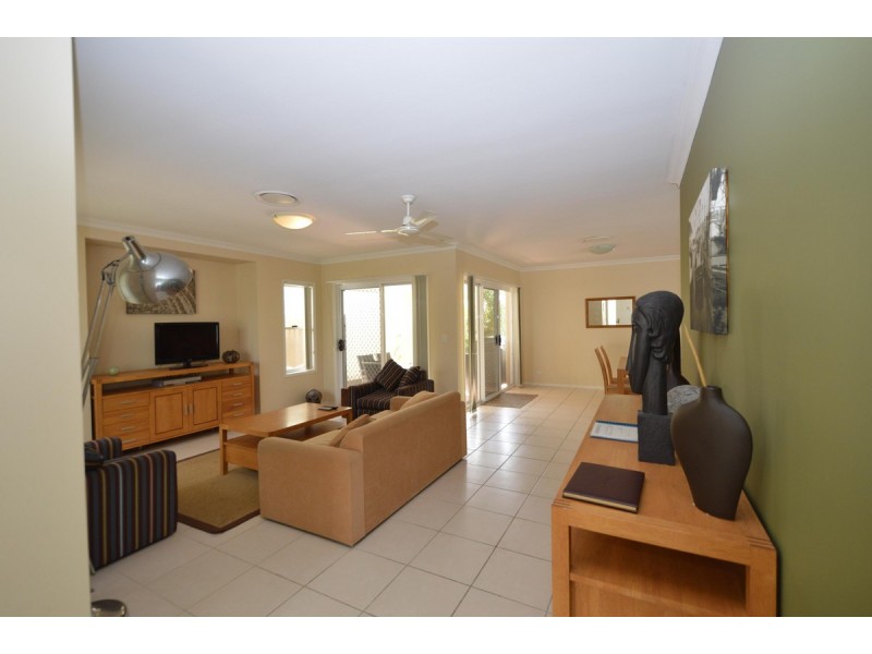13 The Parkway, Yamba NSW 2464