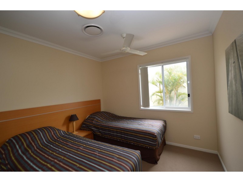 13 The Parkway, Yamba NSW 2464