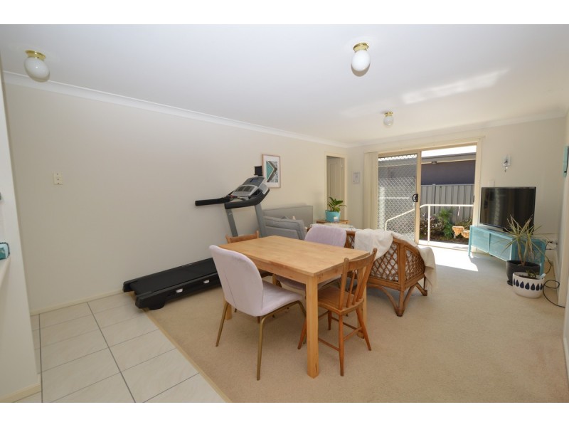 2/15A Shores Drive, Yamba NSW 2464