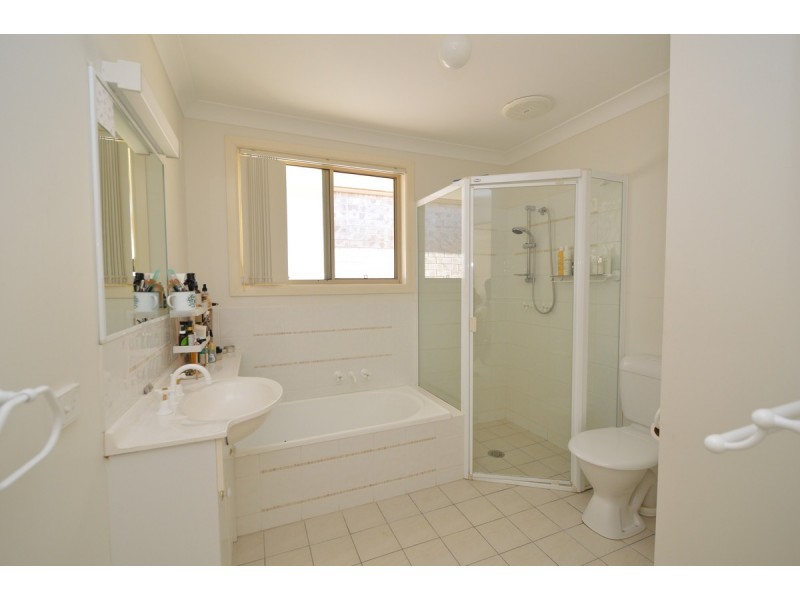 2/15A Shores Drive, Yamba NSW 2464