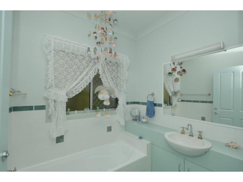 1/5 Mulgi Street, Yamba NSW 2464
