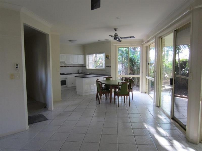 25 Heron  Court, Yamba NSW 2464