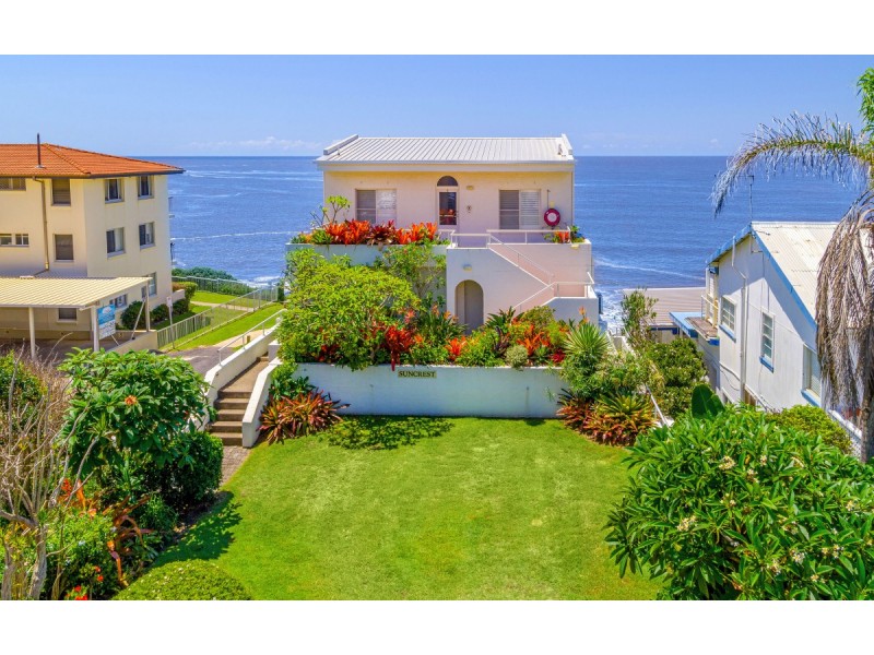 2/2 Ocean Street, Yamba NSW 2464