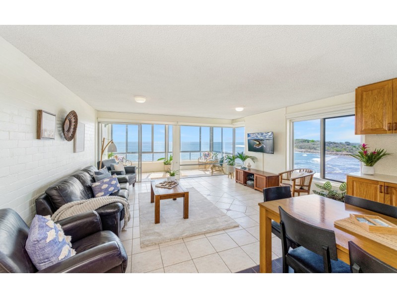 2/2 Ocean Street, Yamba NSW 2464