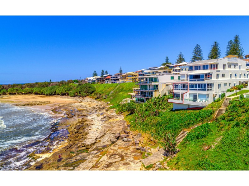 2/2 Ocean Street, Yamba NSW 2464