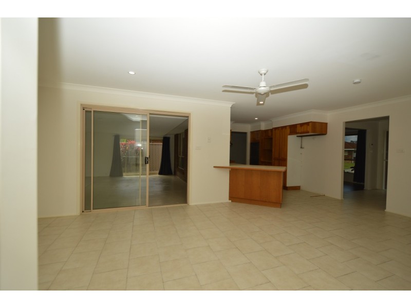 11 Heron Court, Yamba NSW 2464