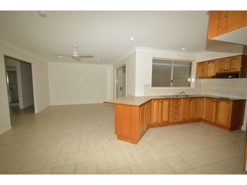 11 Heron Court, Yamba NSW 2464