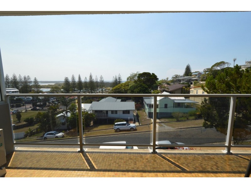 8/8-10 high Street, Yamba NSW 2464