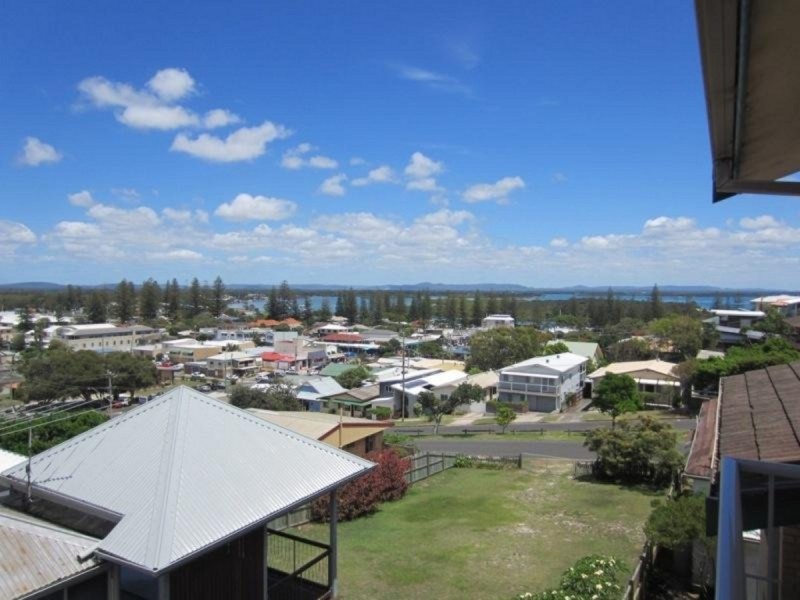 4/11 Campbells Lane, Yamba NSW 2464