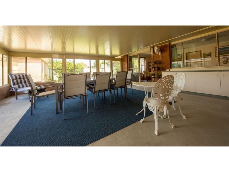 68 Palm Terrace, Yamba NSW 2464