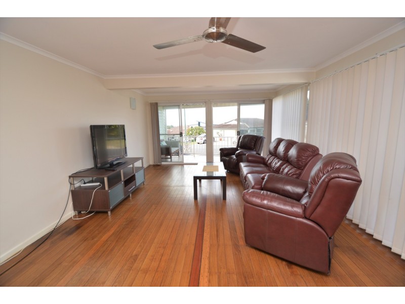 1/5 Pilot Street, Yamba NSW 2464