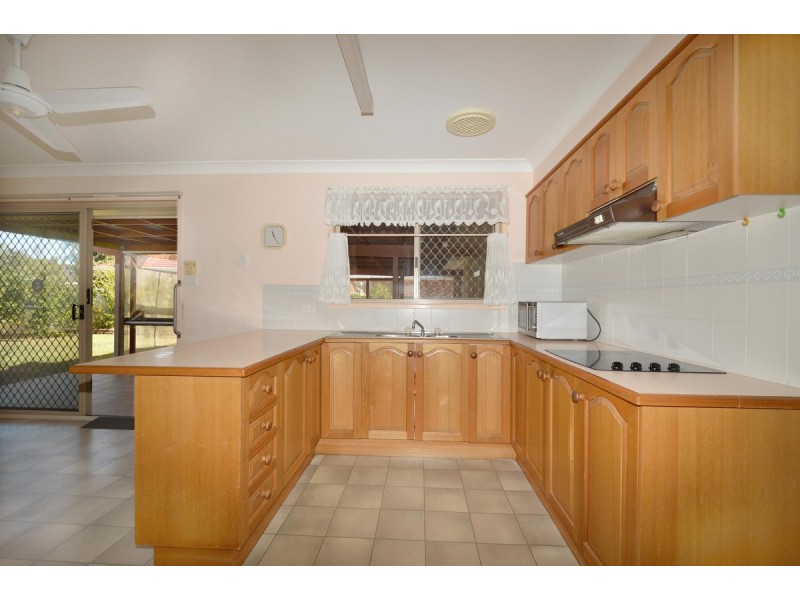 2 Heron Court, Yamba NSW 2464
