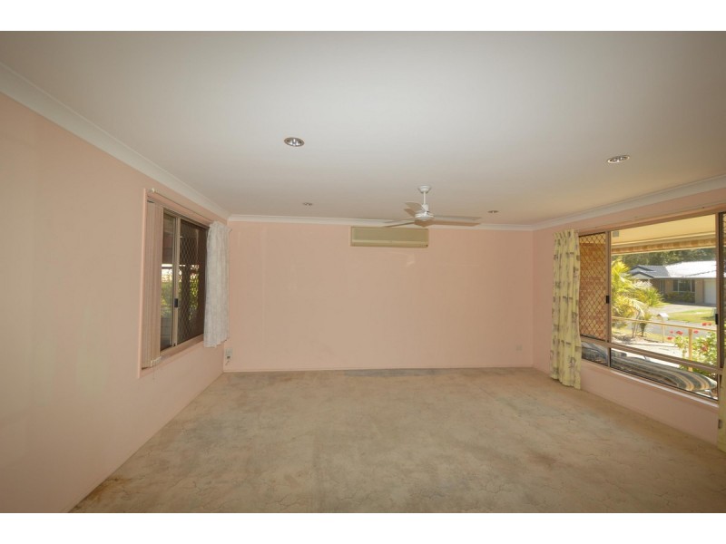 2 Heron Court, Yamba NSW 2464