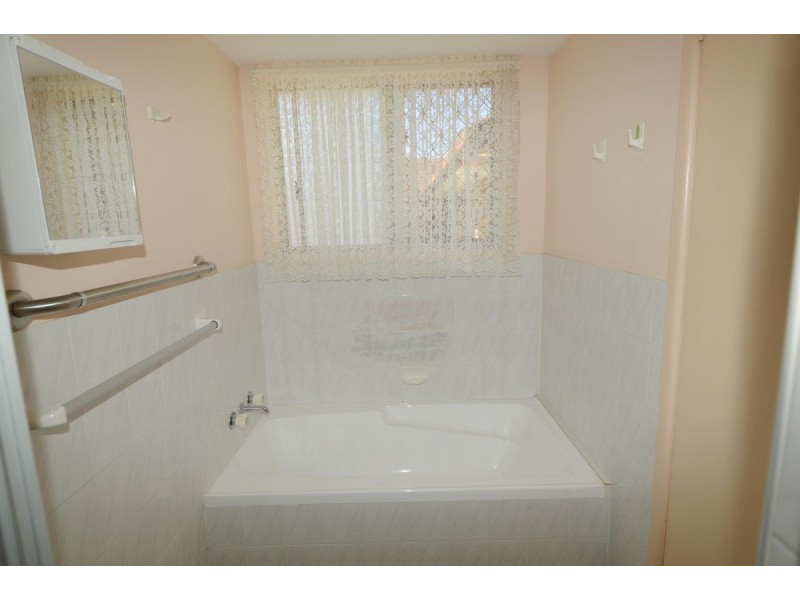 2 Heron Court, Yamba NSW 2464