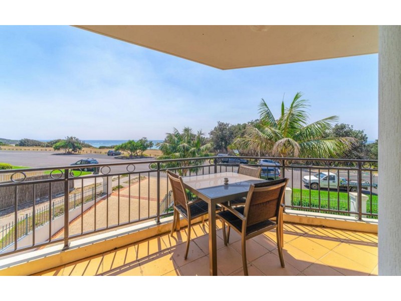 Unit 6 Block 1/18-19 Pacific Parade, Yamba NSW 2464