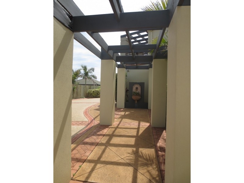 1/1 Beachside Way, Yamba NSW 2464