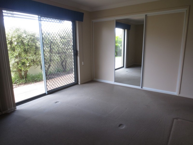 1/1 Beachside Way, Yamba NSW 2464