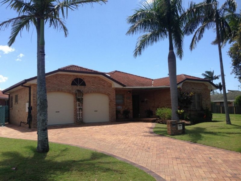 14 The Mainbrace, Yamba NSW 2464