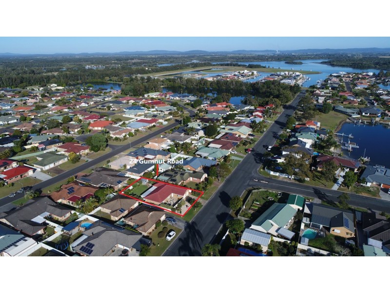 24 Gumnut Road, Yamba NSW 2464