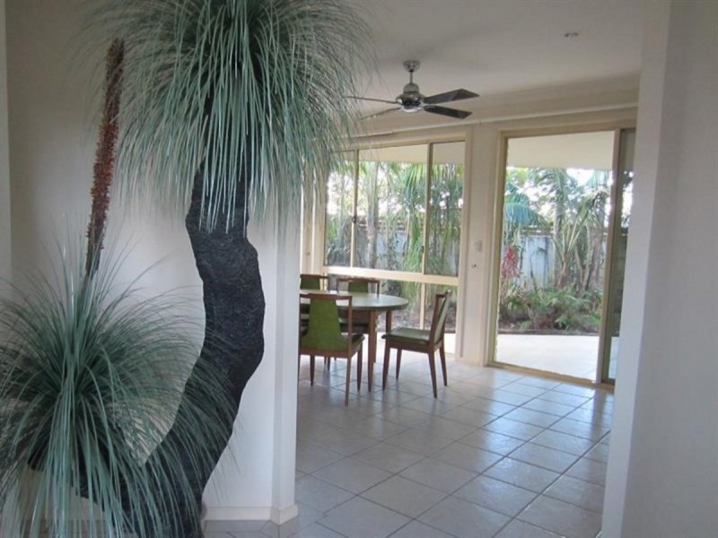 25 Heron  Court, Yamba NSW 2464