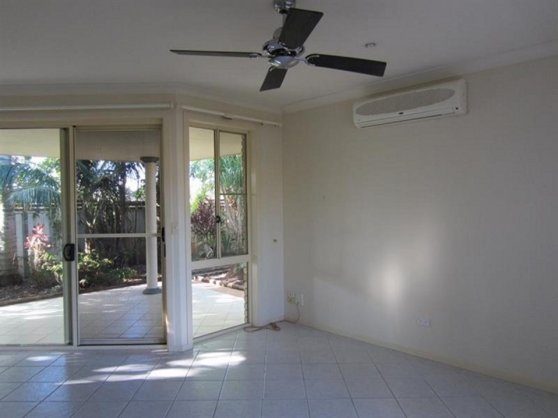 25 Heron  Court, Yamba NSW 2464