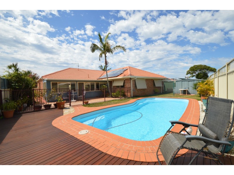 33 The Halyard, Yamba NSW 2464