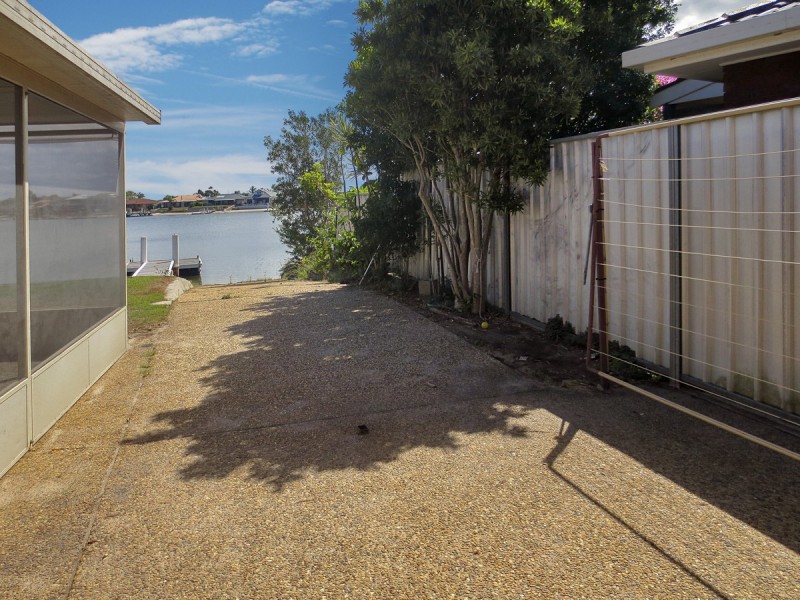 37 Melaleuca Drive, Yamba NSW 2464