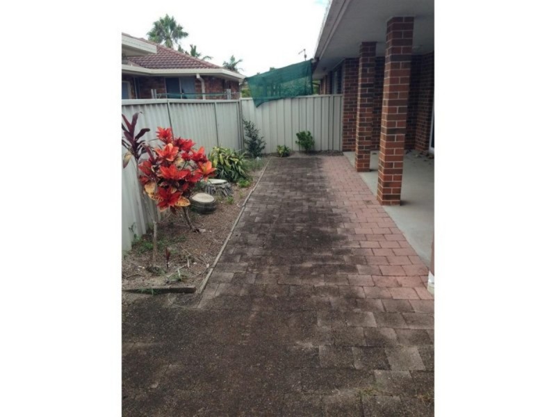 2/16 Heron Court, Yamba NSW 2464