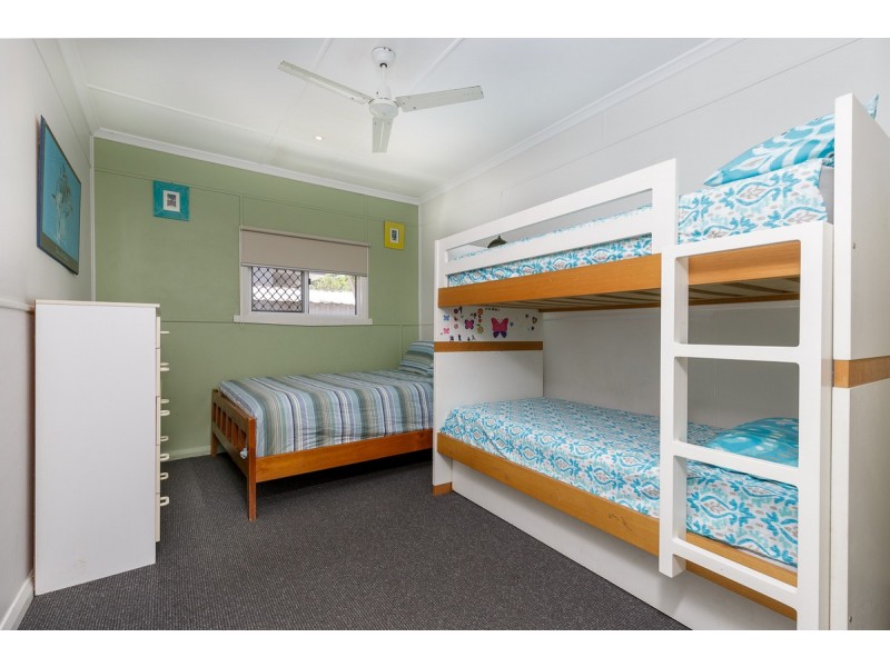 12 Harbour Street, Yamba NSW 2464