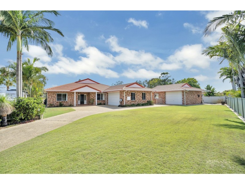 22 Palm Terrace, Yamba NSW 2464