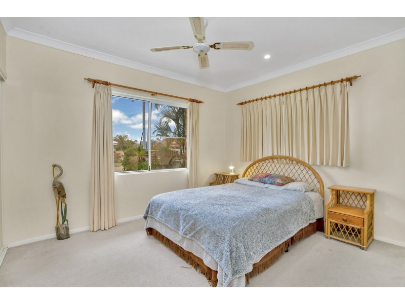 22 Palm Terrace, Yamba NSW 2464