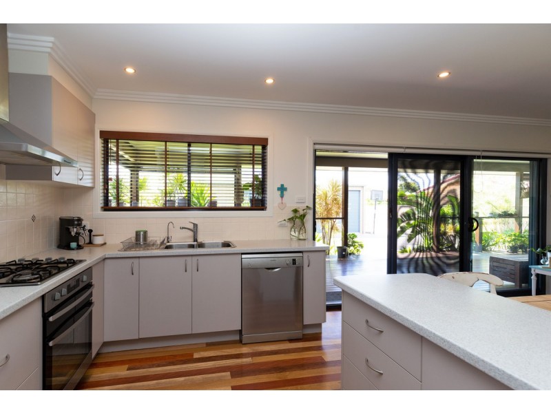 24 Melaleuca Drive, Yamba NSW 2464