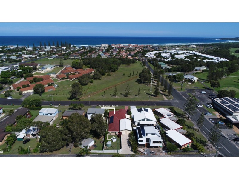 39 Queen Street, Yamba NSW 2464