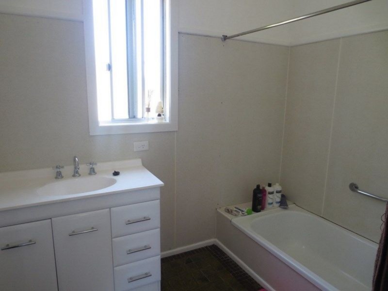 8 Poinsettia Crescent, Brooms Head NSW 2463