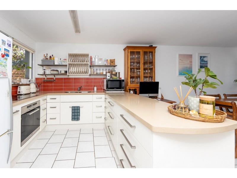 4/11 Pacific Parade, Yamba NSW 2464