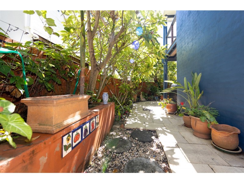 4/11 Pacific Parade, Yamba NSW 2464