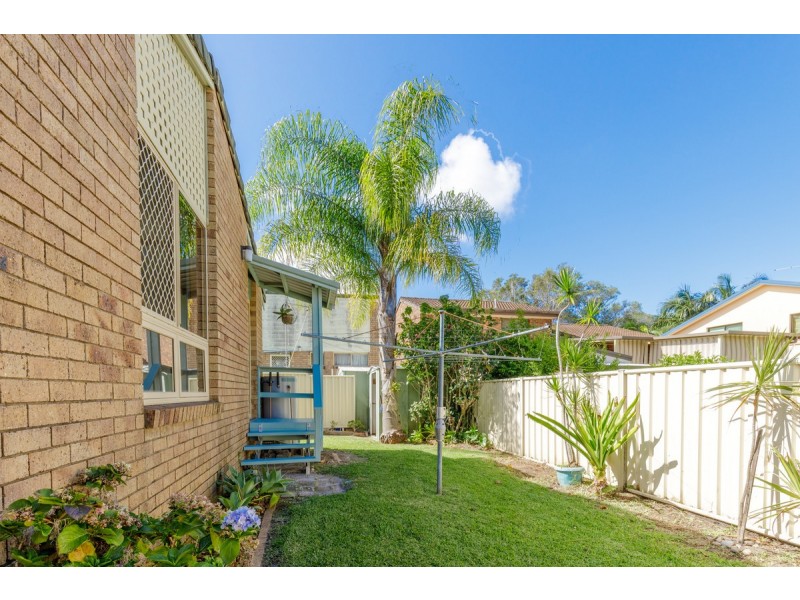 2/4 Park Avenue, Yamba NSW 2464