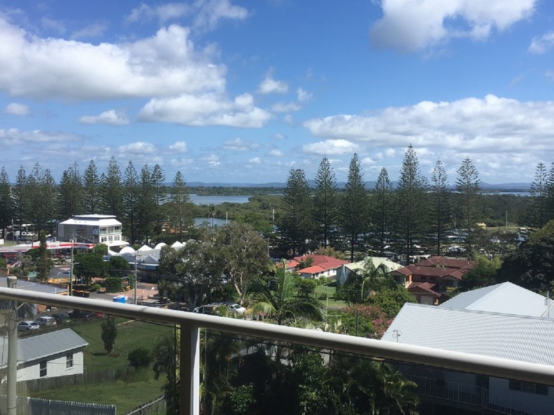 8/8-10 High Street, Yamba NSW 2464
