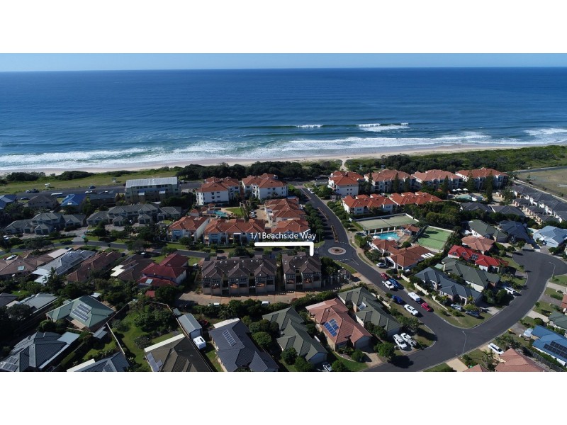1/1 Beachside Way, Yamba NSW 2464