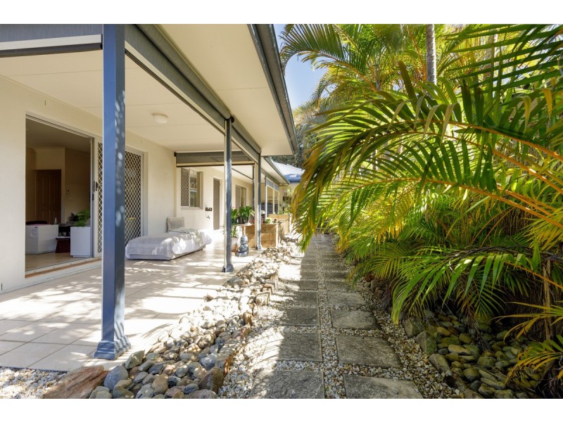 2/5 Mulgi Street, Yamba NSW 2464