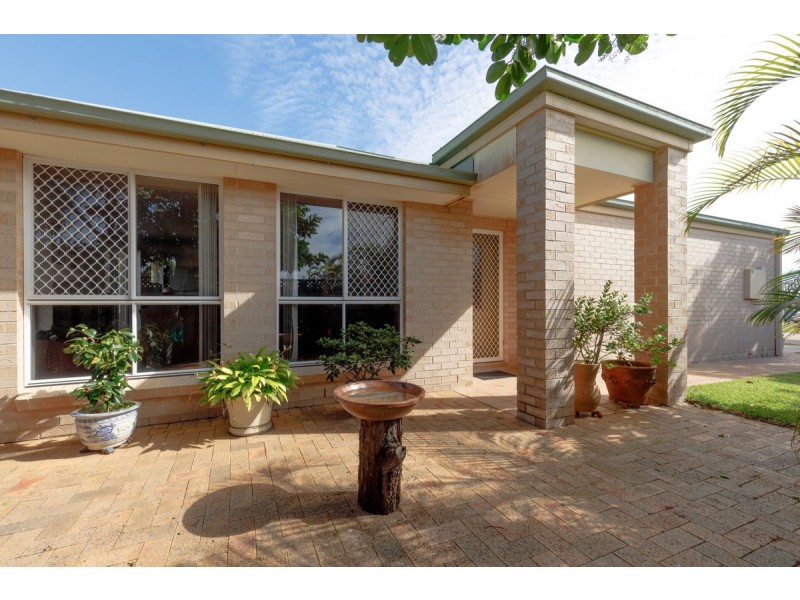 10 Nautilus Place, Yamba NSW 2464