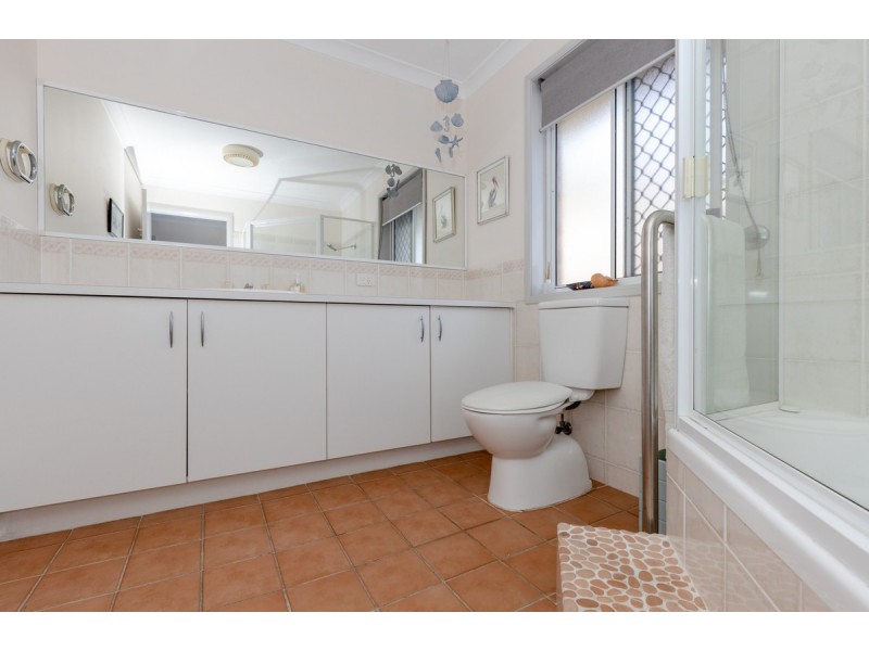 10 Nautilus Place, Yamba NSW 2464