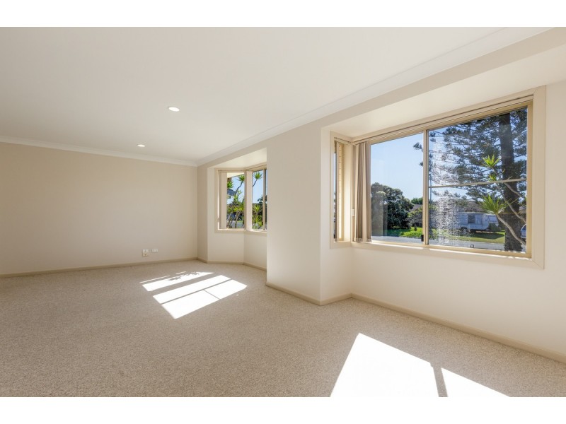 21 Mariners Way, Yamba NSW 2464
