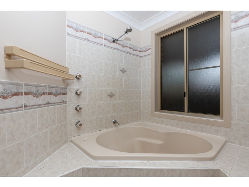 21 Mariners Way, Yamba NSW 2464