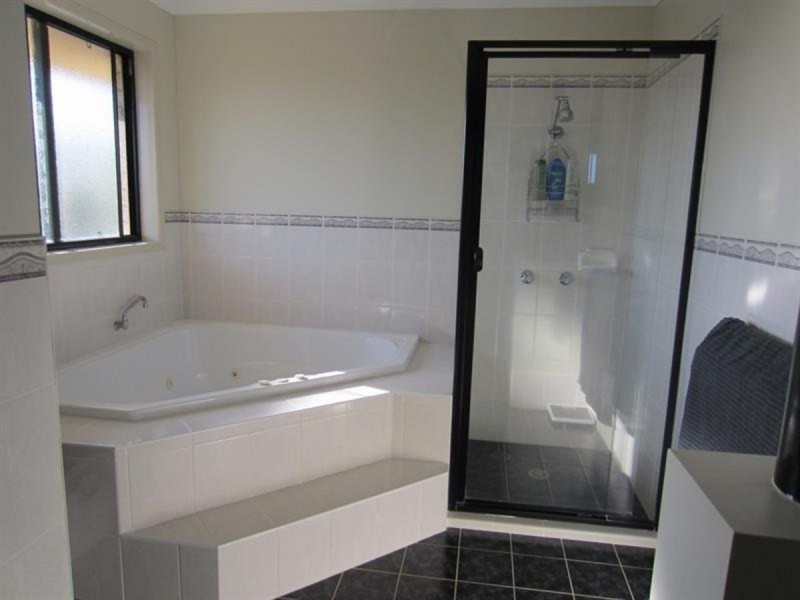 6 Arakoon Place, Yamba NSW 2464