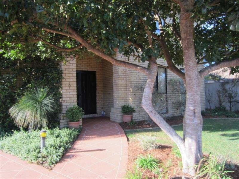 6 Arakoon Place, Yamba NSW 2464