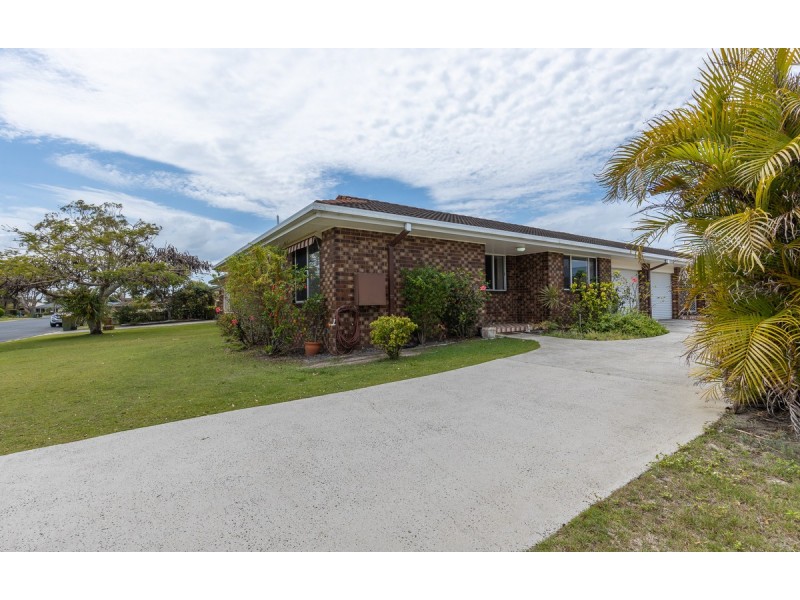 1/26 Melaleuca Drive, Yamba NSW 2464