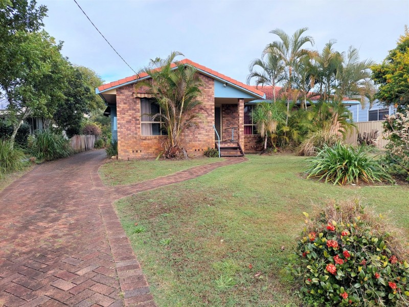 224 Yamba Road, Yamba NSW 2464