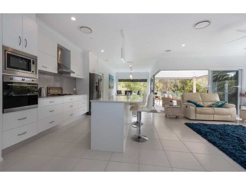18 The Drive, Yamba NSW 2464